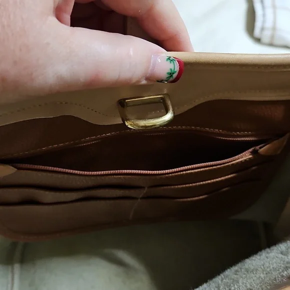 Dooney and Bourke Cream and Tan Pebble Leather Tote Bag - Picture 9 of 12